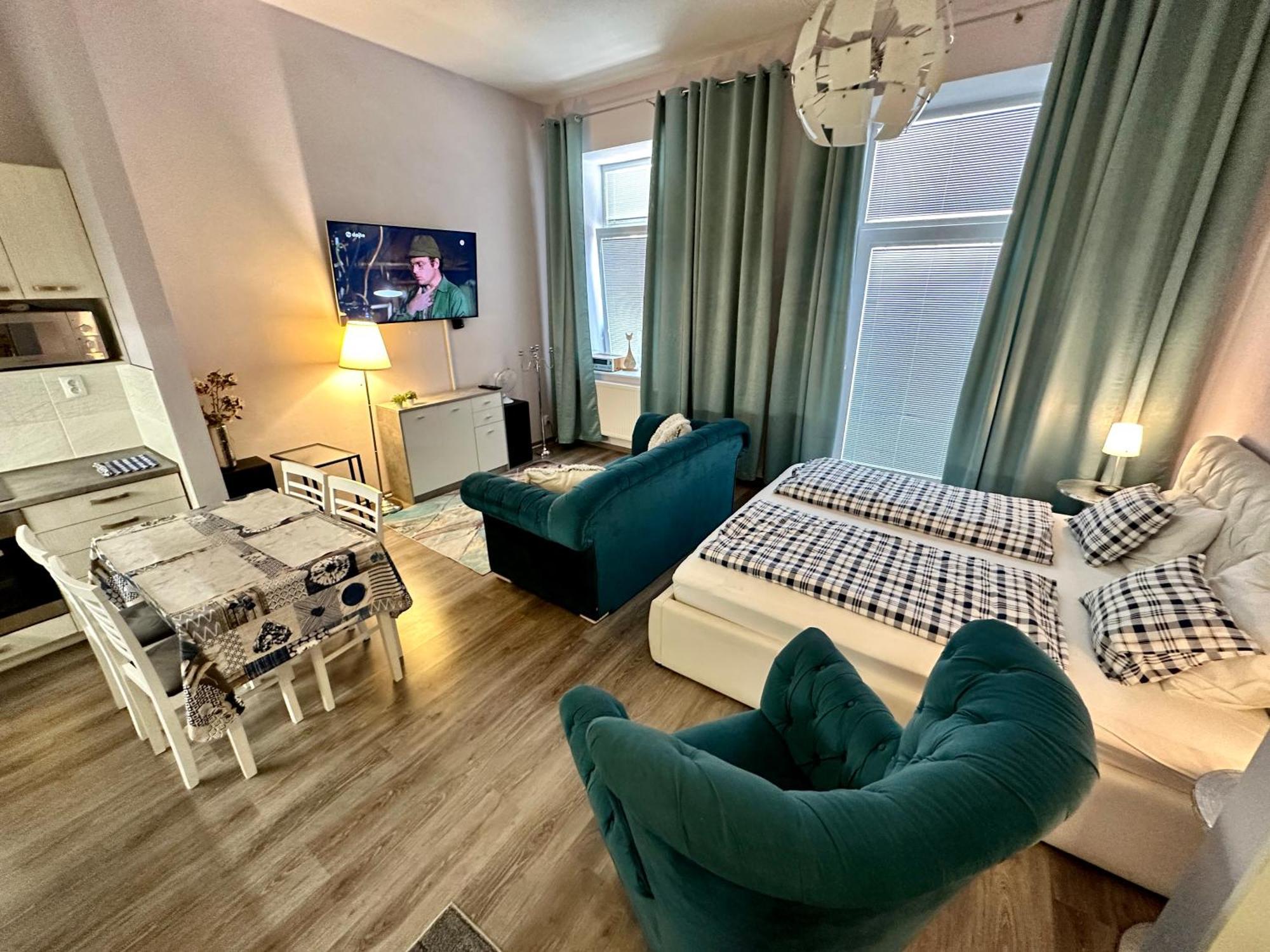 Kings Main Square Apartment Poprad Luaran gambar