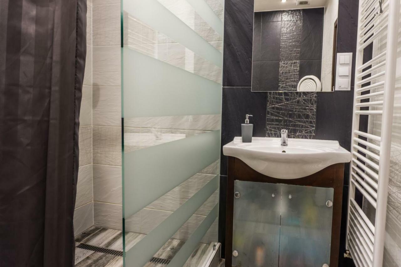 Kings Main Square Apartment Poprad Luaran gambar